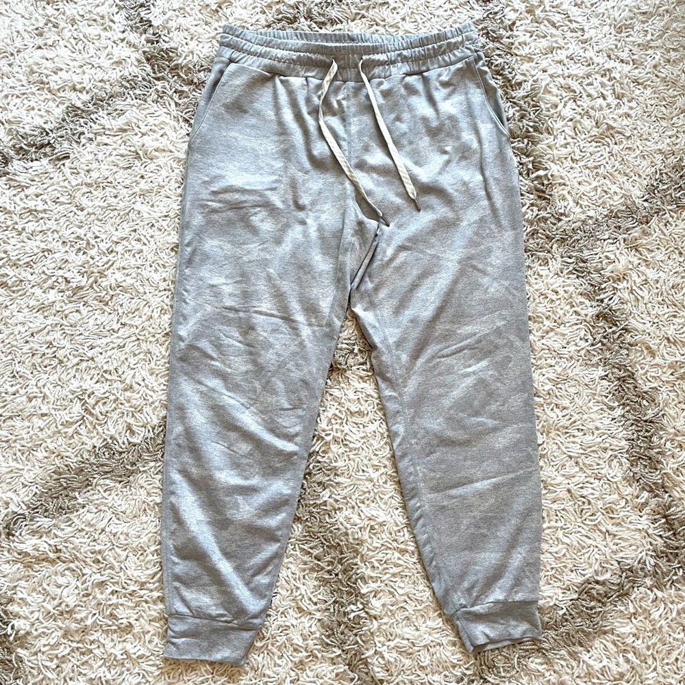 Vuori Performance Jogger Pale Heather Camo